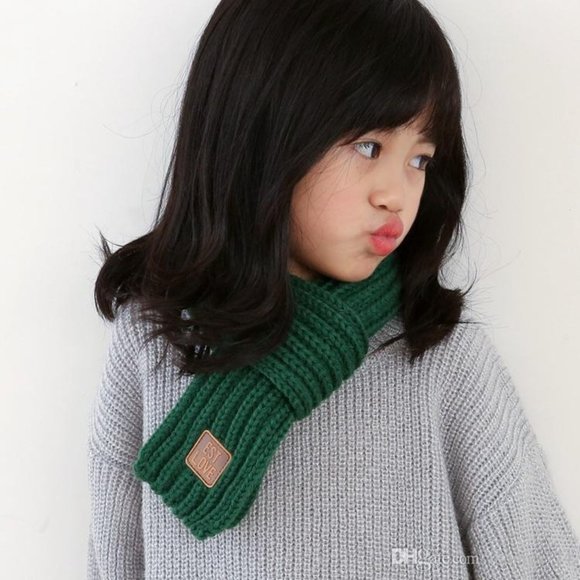 Est Love Children's Scarf Green - Picture 2 of 3
